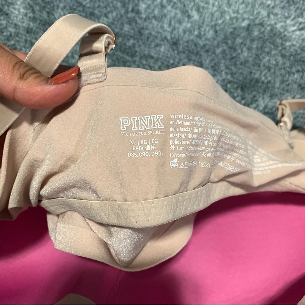 PINK Victoria's Secret Light Nude Seamless Longline Bra - Picture 4 of 5
